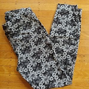 Floral print stretch pants size small average